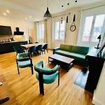 Hypercentre, Spacieux, Familial, L'urbain Apartment *