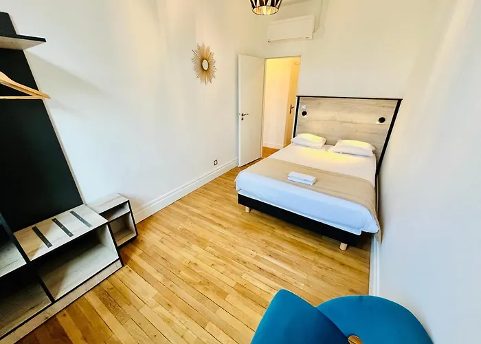 Hypercentre, Spacieux, Familial, L'urbain Lägenhet *